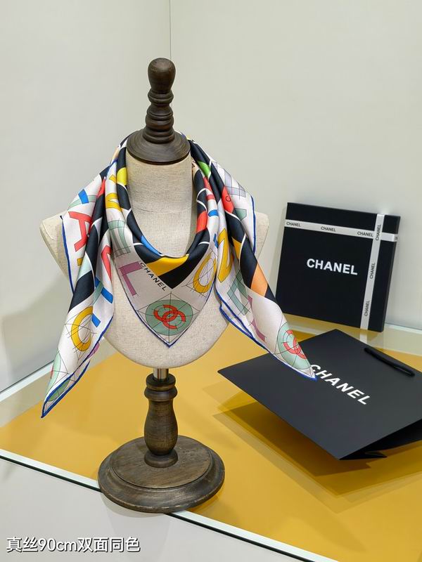 Chanel silk scarf hm48